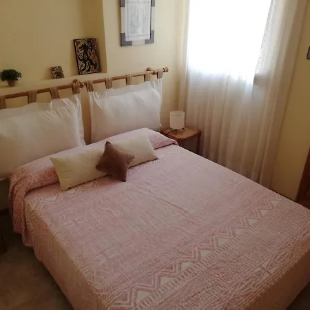 Lirios Apartment *